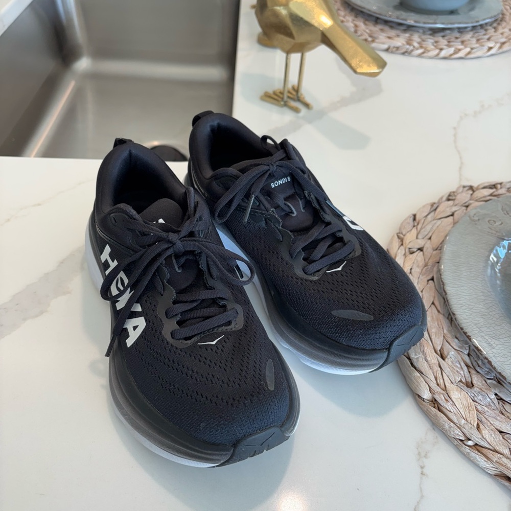 Hoka bondi 8